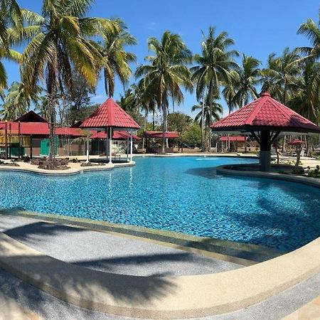 Borneo Beach & Mangrove Resort Tuaran Exterior photo