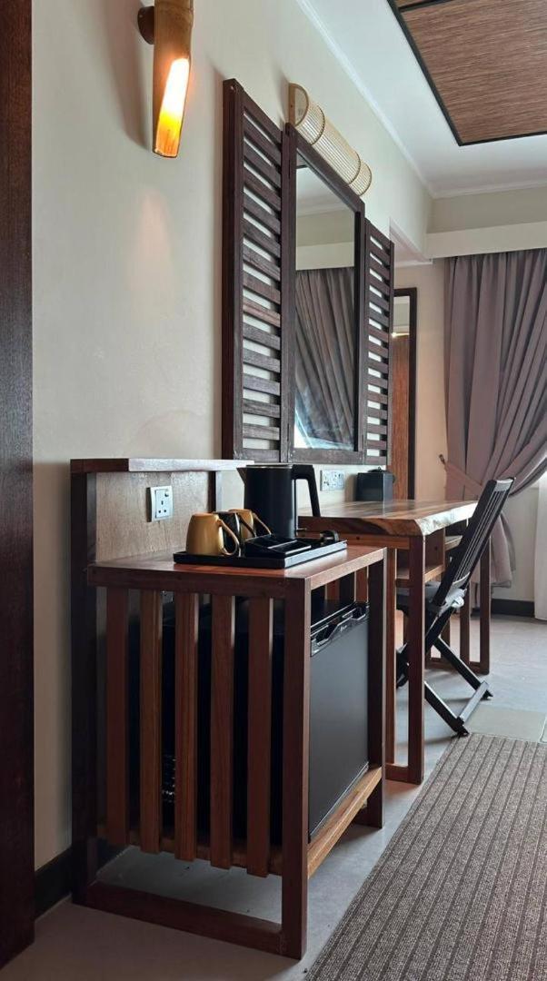 Borneo Beach & Mangrove Resort Tuaran Exterior photo