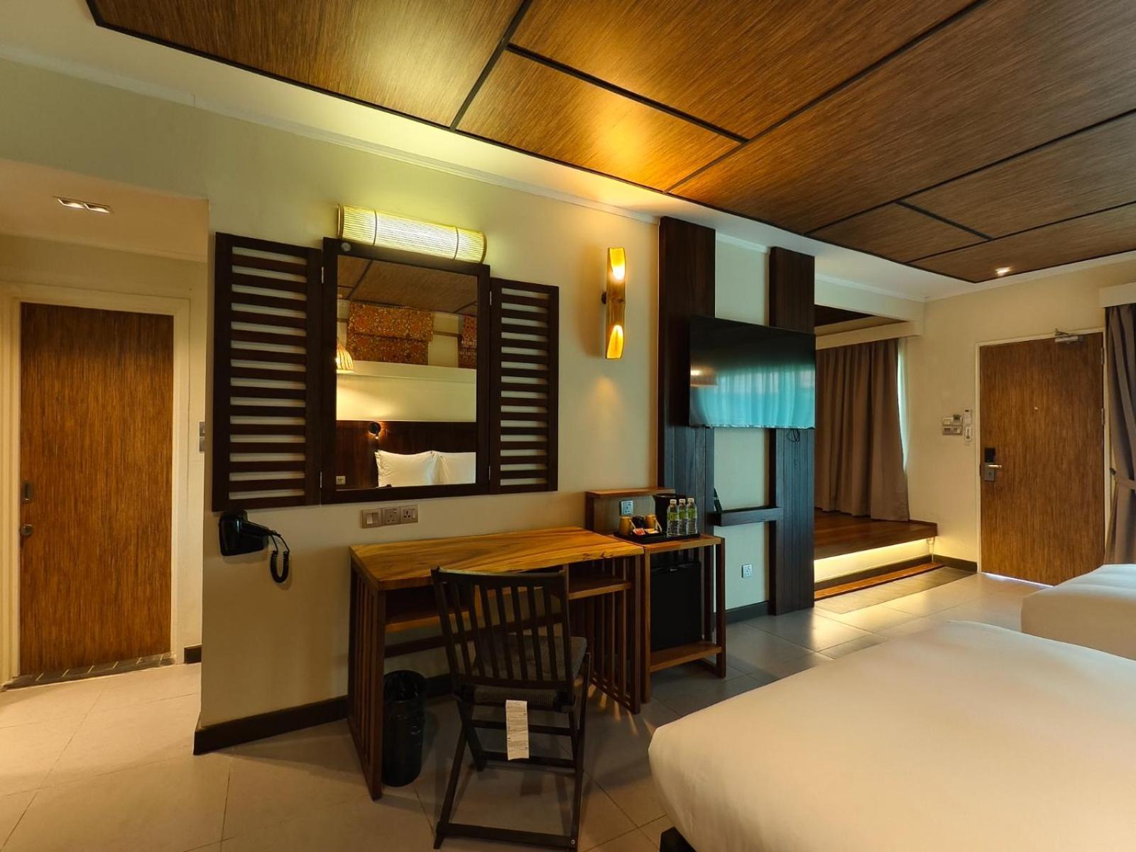 Borneo Beach & Mangrove Resort Tuaran Exterior photo